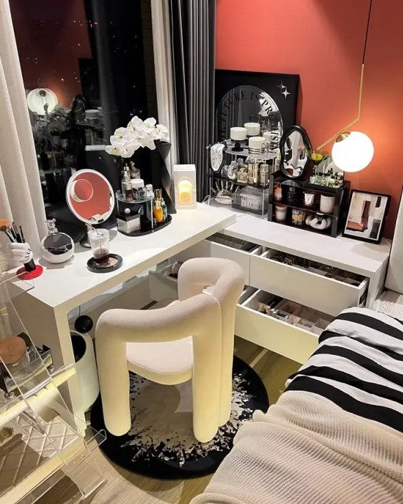 Teddy boucle chair - Comes in 4 colours