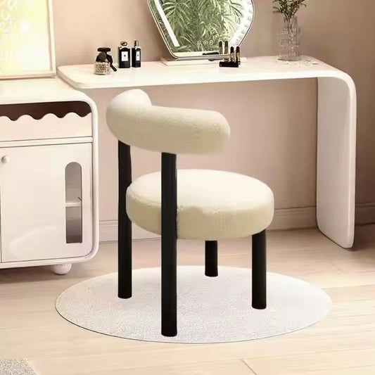 Modern boucle chair - Comes in 4 colours